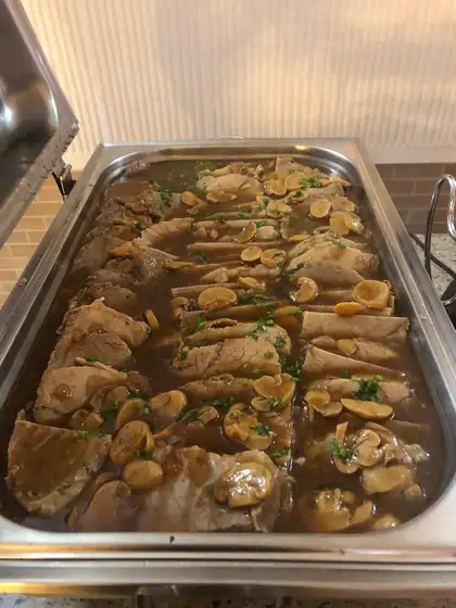 Carne ao molho no réchaud